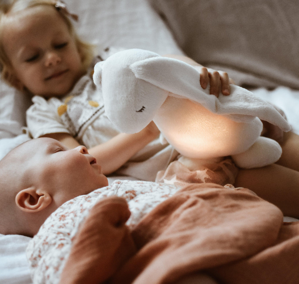 MOONIE Organic Humming Bunny with Lamp - CREAM - Big Head