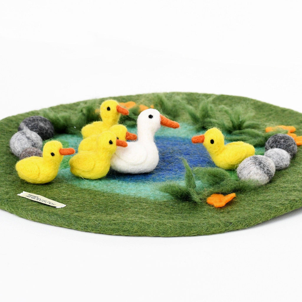 Duck Pond with 6 Ducks Play Mat Playscape - Big Head