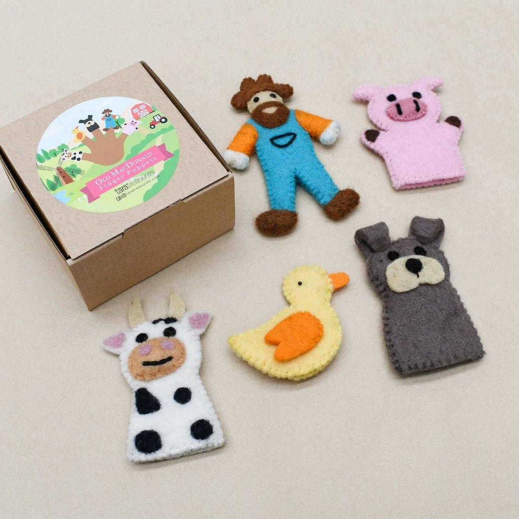 Farm Animals set consists of Old MacDonald (farmer), cow, dog, pig and duck with a box.