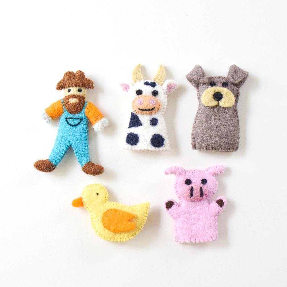 Farm Animals set consists of Old MacDonald (farmer), cow, dog, pig and duck. 